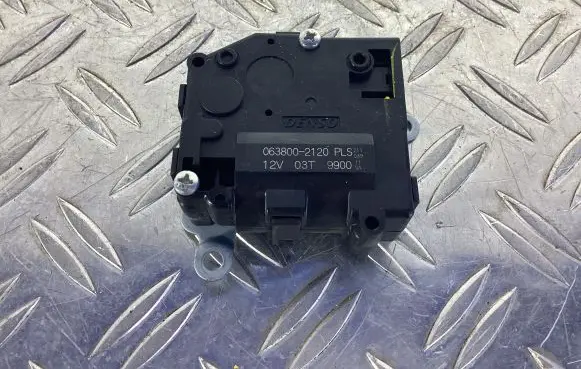 Lexus RC Air flap motor/actuator 0638002120