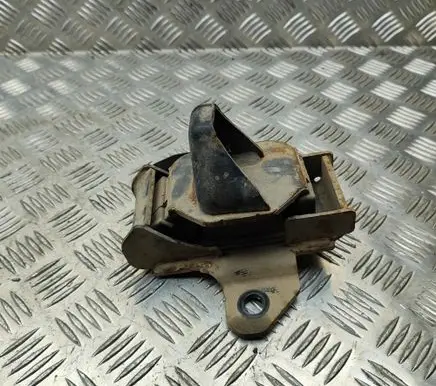 Isuzu D-Max Engine mount bracket 8983953780
