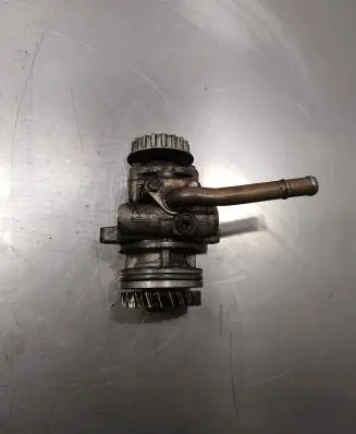 Volkswagen Transporter - Caravelle T5 Power steering pump 7h0422153a