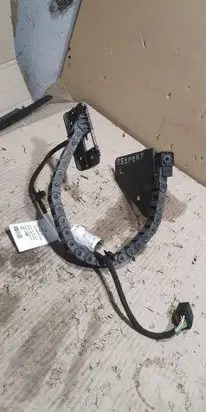 Peugeot Expert Front door wiring loom 9816589080
