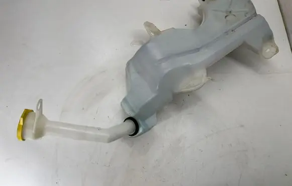 Chrysler Pacifica Windshield washer fluid reservoir/tank 68229314AC