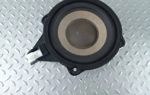 KIA Optima Subwoofer speaker 963802T400