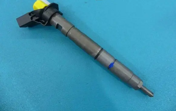 Audi A8 S8 D3 4E Fuel injector 0445115041 IMPRK1149726