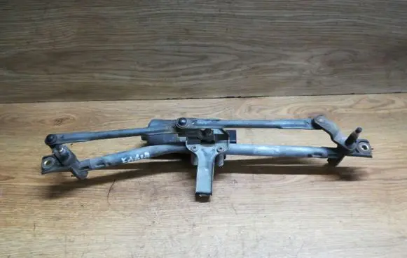 Skoda Fabia Mk1 (6Y) Front wiper linkage and motor 6Q1955119A 0390241524