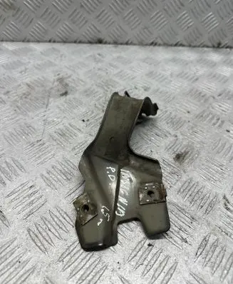 Opel Insignia A Fender mounting bracket