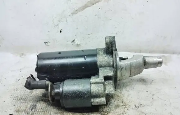 Audi A4 S4 B6 8E 8H Starter motor 059911023H