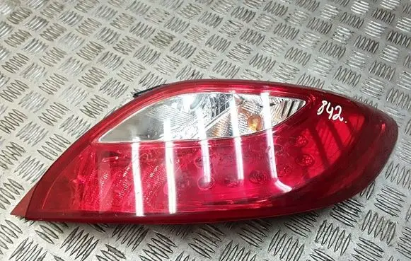 Mazda 2 Rear/tail lights d65151150