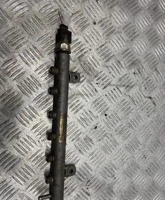 Volkswagen Crafter Fuel main line pipe 076130093V245 076906051