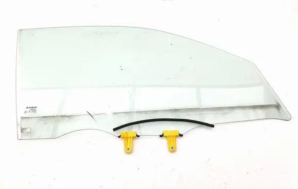 Suzuki Vitara (LY) Front door window glass four-door