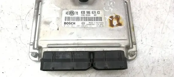 Volkswagen PASSAT B5.5 Engine control unit/module 038906019KD 1039S01966