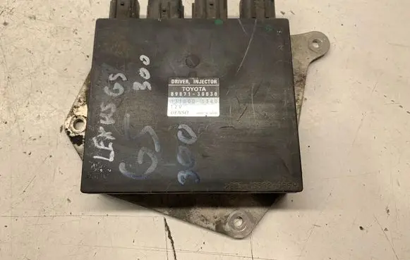 Lexus GS 300 350 430 450H Fuel injection control unit/module 8987130030 1310001340