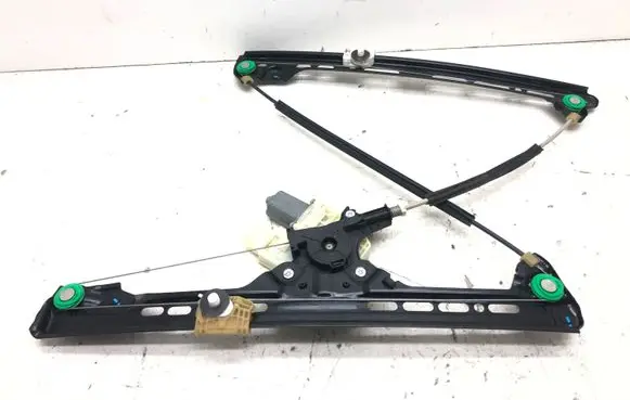 Citroen C4 Grand Picasso Front door window regulator with motor 9675924680