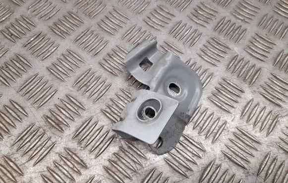 Audi Q7 4M Fender mounting bracket 4M0821168A