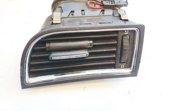 Skoda Superb B6 (3T) Dashboard side air vent grill/cover trim 3t0819701 1461148