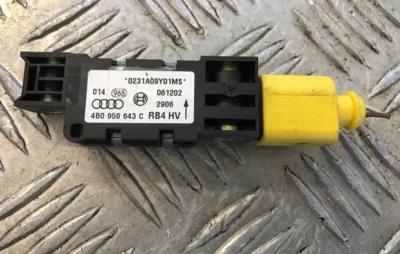 Audi A6 S6 C5 4B Airbag deployment crash/impact sensor 4B0959643C 061202 0231A09Y01MS