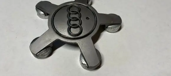 Audi A6 S6 C6 4F Original wheel cap 4F0601165N