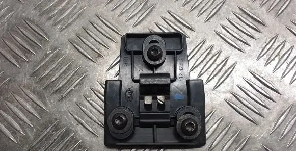 Porsche Cayenne (92A) Headlight/headlamp mounting bracket