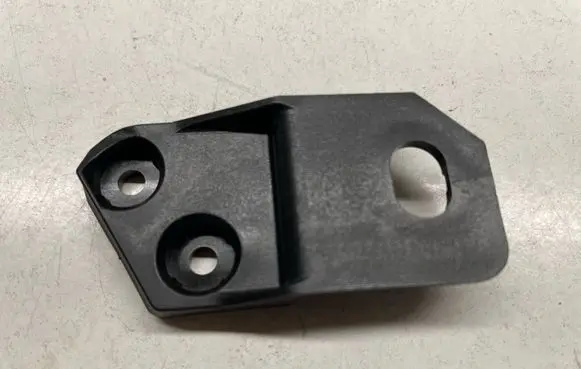 Headlight/headlamp mounting bracket