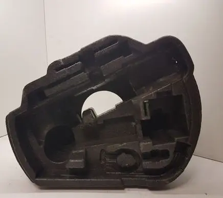 Volkswagen Jetta V Tool box 1J0012115S
