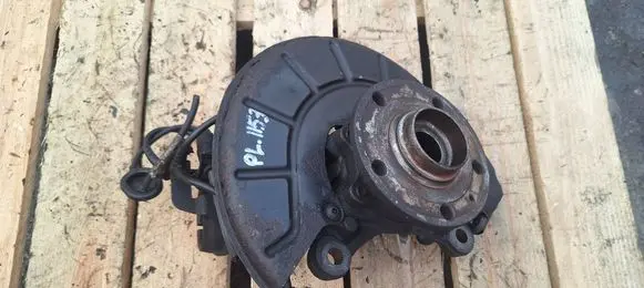 Volkswagen Touran I Front wheel hub