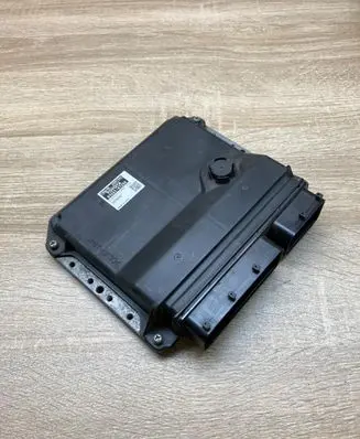 Toyota Prius (XW30) Engine control unit/module ECU 8966147280 2753007393