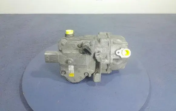 Toyota Prius+ (ZVW40) Air conditioning (A/C) compressor (pump) 042200-0423
