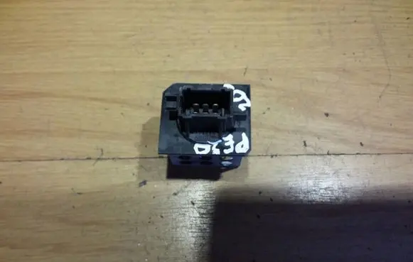 Peugeot 206 Heater blower motor/fan resistor 36057
