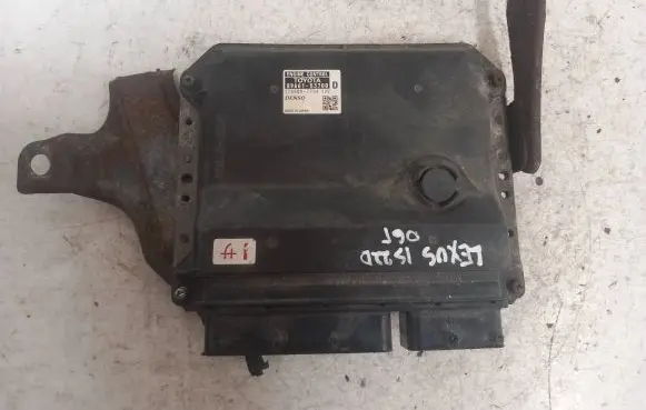 Lexus IS 220D-250-350 Engine control unit/module 8966153700