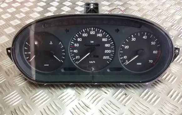 Renault Megane I Speedometer (instrument cluster) 7700839644