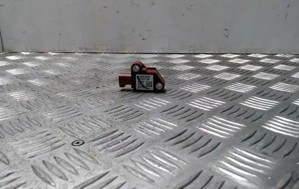 Volvo S80 Airbag deployment crash/impact sensor 30737138
