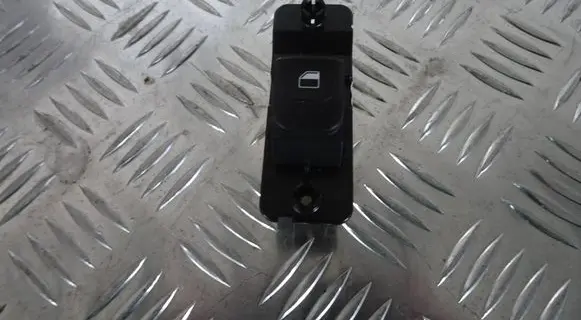 KIA Rio Electric window control switch 93575-H8000