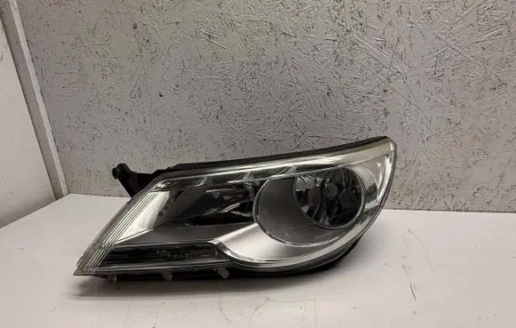 Volkswagen Tiguan Headlight/headlamp 5N1941031R