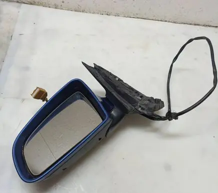 Audi A4 S4 B5 8D Front door electric wing mirror E1010681