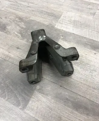 Audi A6 S6 C7 4G Engine mounting bracket 8K0199307BJ