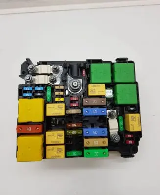Citroen C3 Aircross Fuse module 9804848580