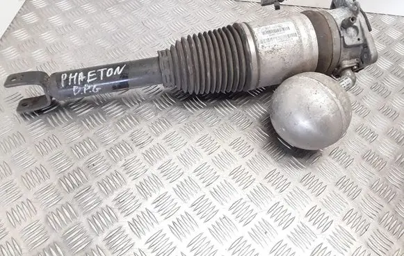 Volkswagen Phaeton Shock absorber/damper/air suspension 3D0616002M