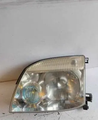 Nissan X-Trail T30 Headlight/headlamp