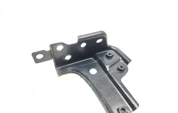 Headlight/headlamp mounting bracket