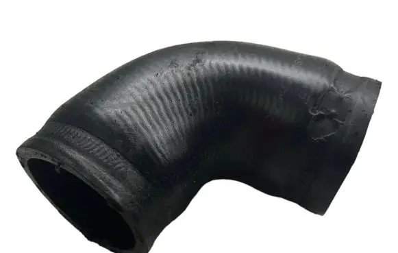Ford Focus Intercooler hose/pipe XS4Q9F796CG
