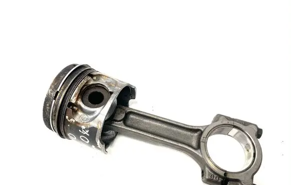 Renault Modus Piston with connecting rod 71859
