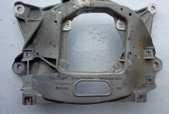 Audi Q7 4M Gearbox mounting bracket 4M0399263F