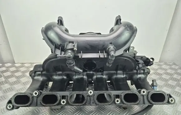 BMW 5 F10 F11 Intake manifold 758113605 7584527