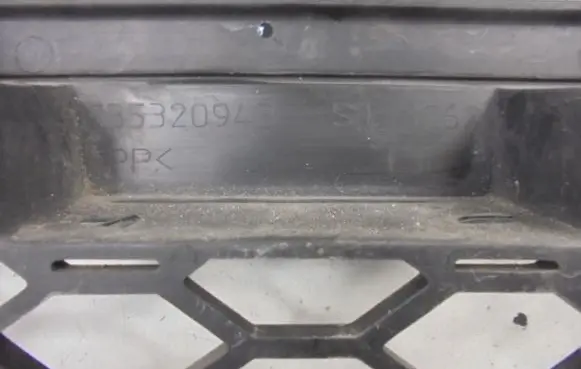Fiat Punto (188) Front bumper lower grill 735320943