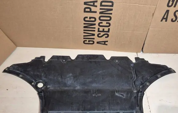 Audi A4 S4 B8 8K Engine splash shield/under tray 8K0863821S 8F0863821 8F0863821A