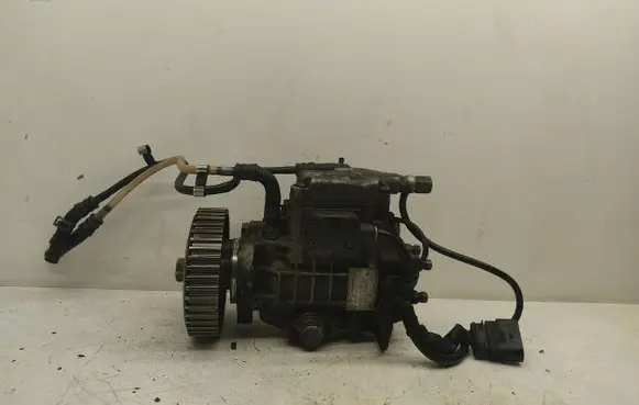 Audi A3 S3 8L Fuel injection high pressure pump 138130107D 0460404977 0290010412B