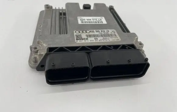 Audi A4 S4 B7 8E 8H Engine control unit/module 03G906016LR 1039S20412 0281013888