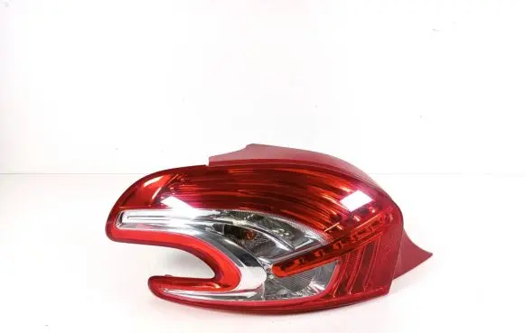 Peugeot 208 Rear/tail lights 9672628280