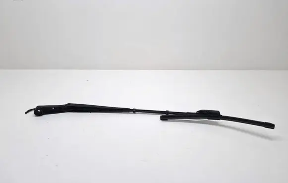 Opel Astra L Front wiper blade arm 3392126663
