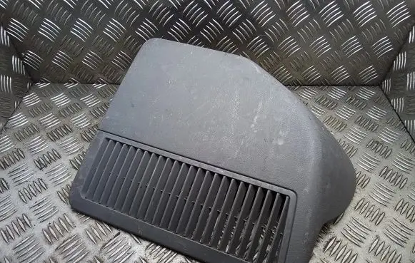 Volkswagen Multivan T5 Trunk/boot trim cover 7H5867078B