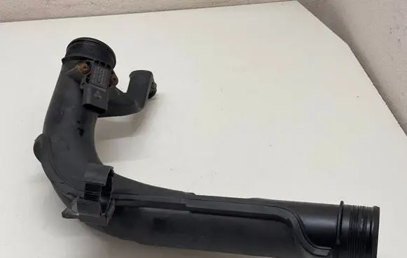 Volkswagen Golf VI Intercooler hose/pipe 1K0145770AE 0281002977